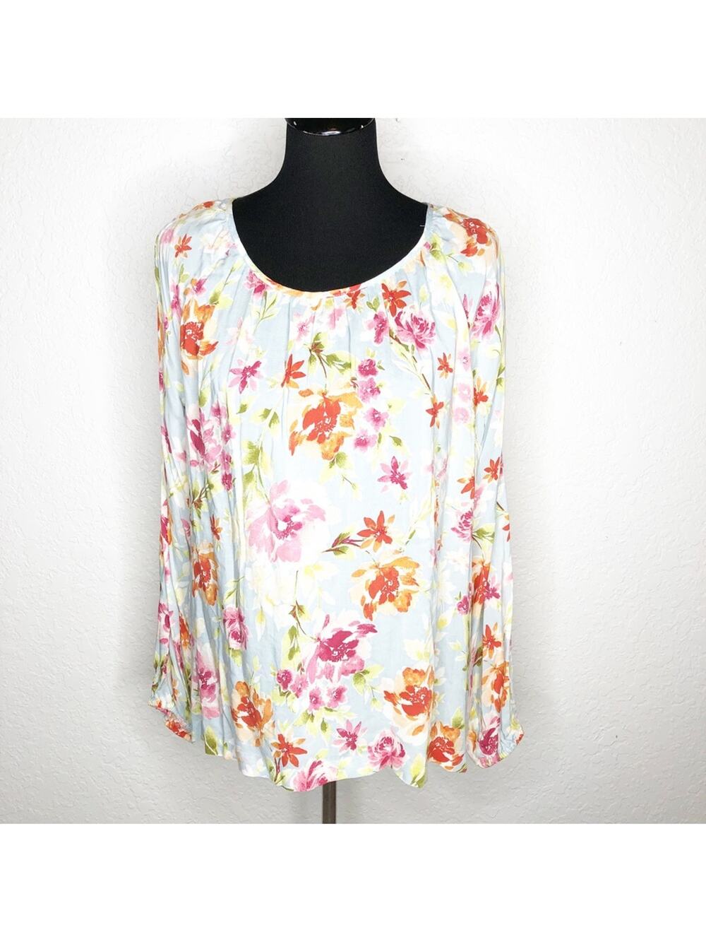 J Jill light blue pink floral cold shoulder top size Large